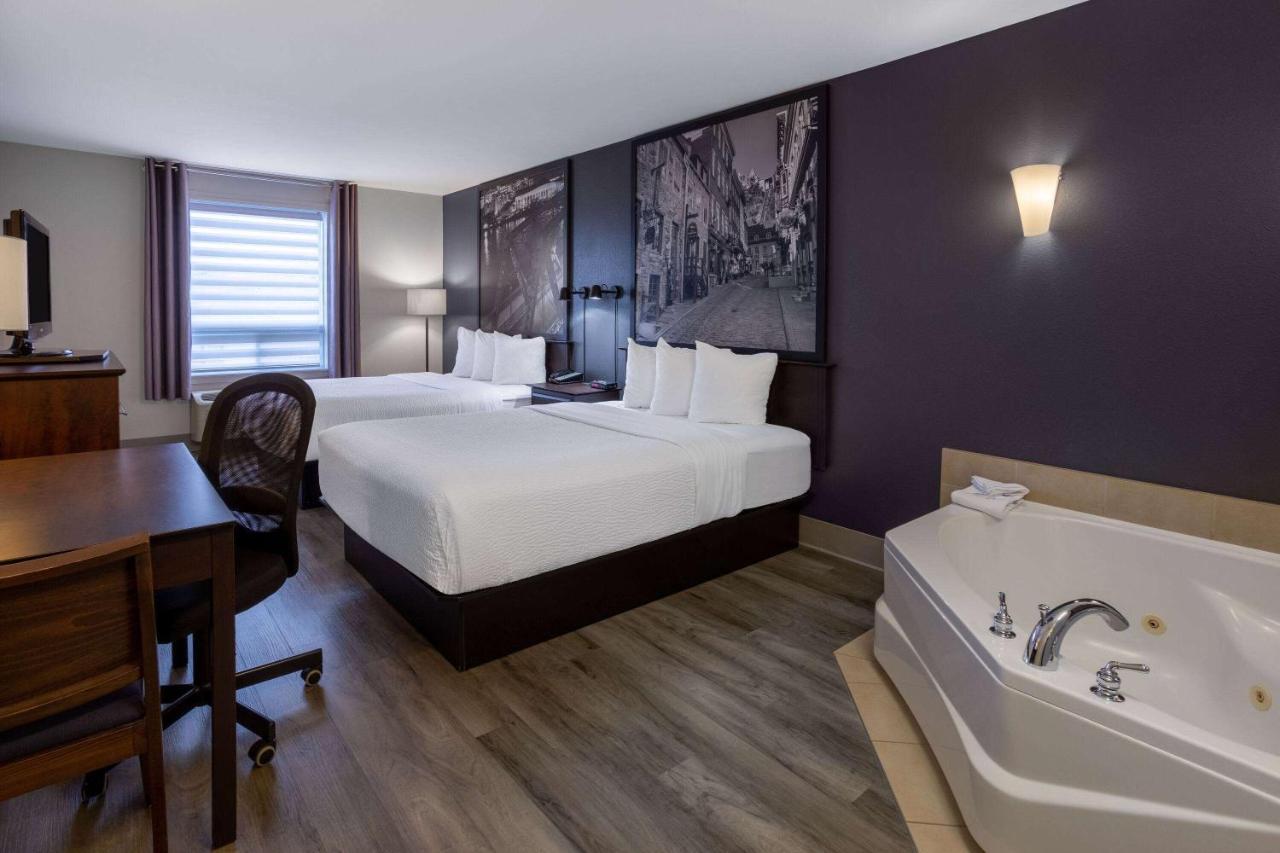 Super 8 By Wyndham Québec Kültér fotó