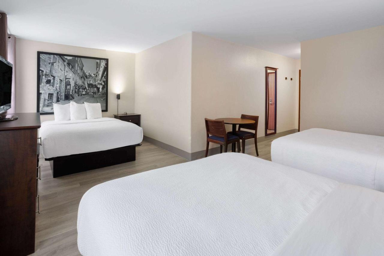 Super 8 By Wyndham Québec Kültér fotó
