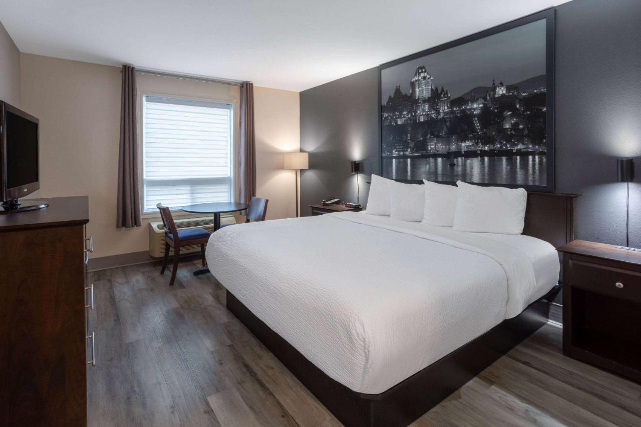 Super 8 By Wyndham Québec Kültér fotó